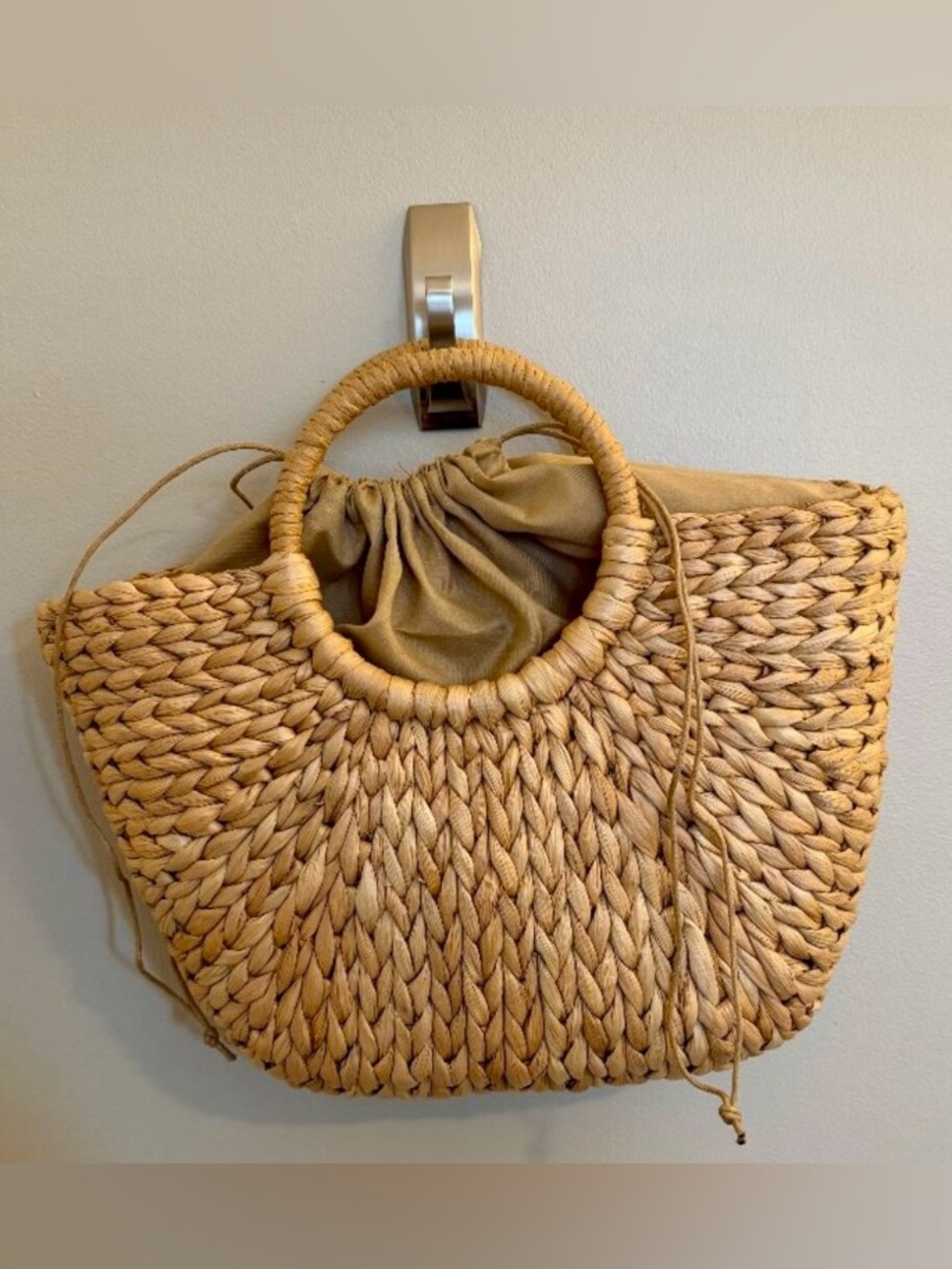 Summer Rattan Straw Tote Handbag -
- NWOT MSRP $40 - Picture 2 of 7